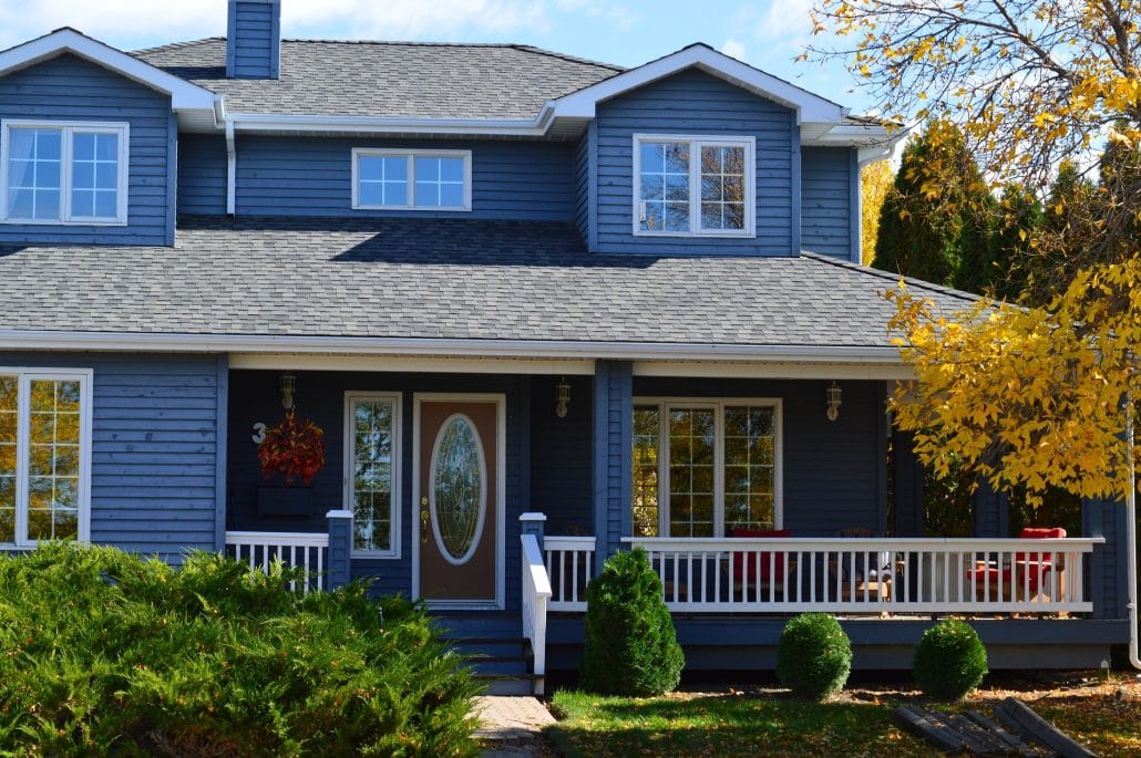 deep blue exterior paint colors with beige trim highlights